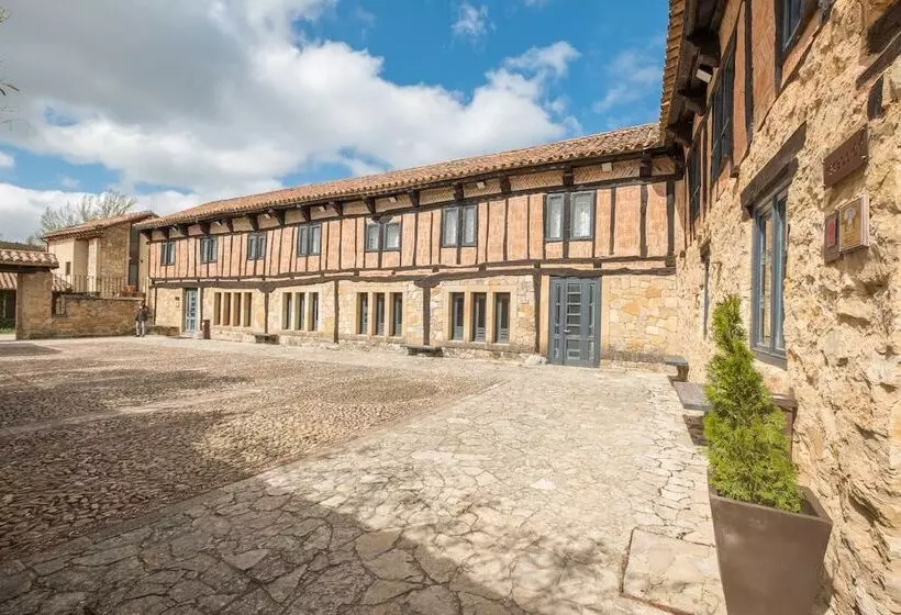 Hotel Rural Posada Santa Maria La Real