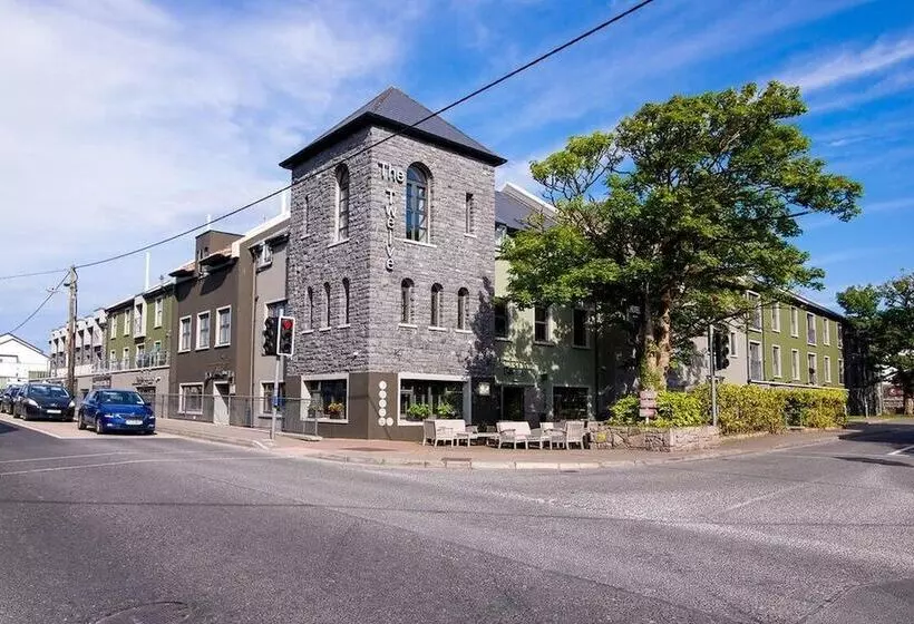 Отель The Twelve