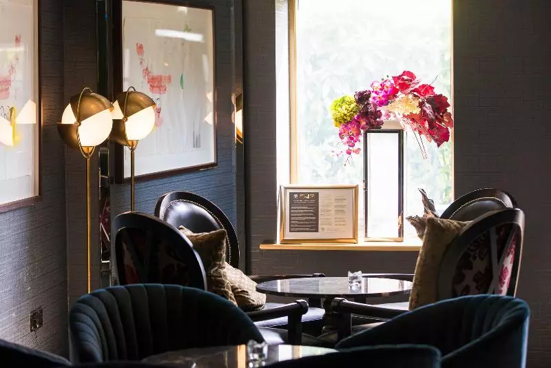 Отель The Twelve