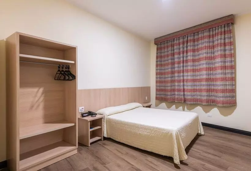 ホテル Delplaza Timbiras São Paulo