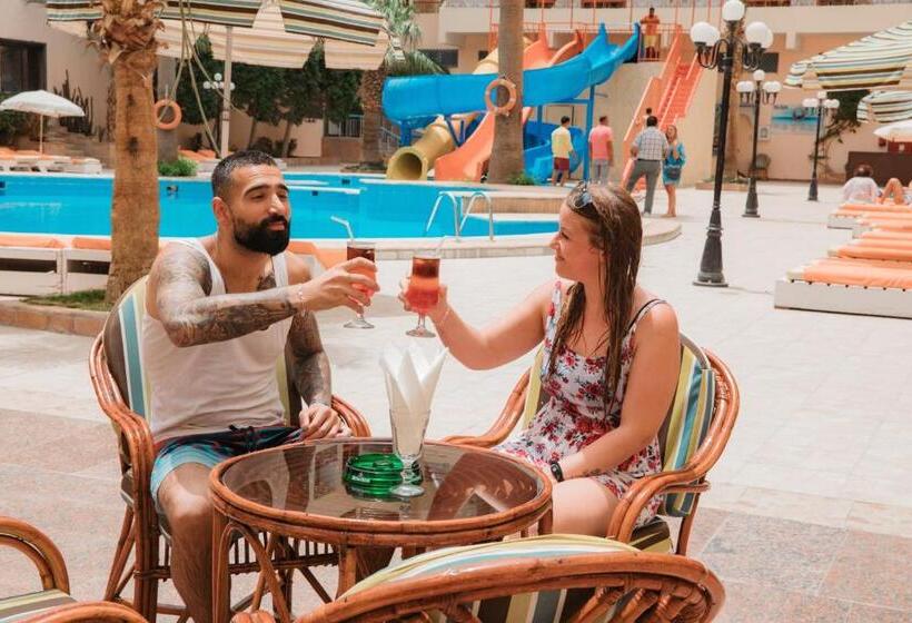 Empire Hotel Aqua Park