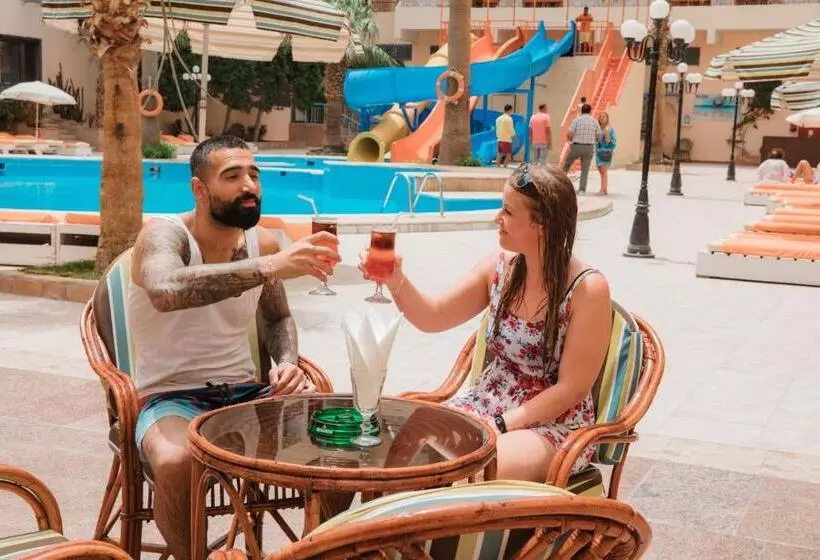 Empire Hotel Aqua Park