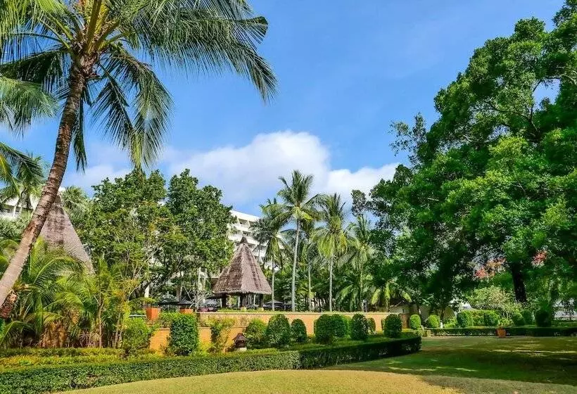 Paradox Resort Phuket Sha Plus