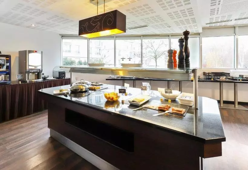 Appart City Confort Marne La Vallée Val D Europe