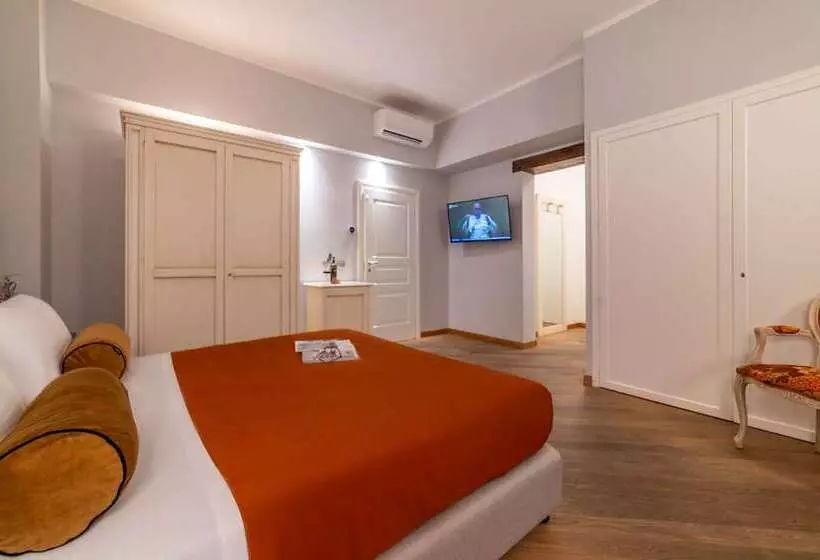 호텔 Albergo Falterona