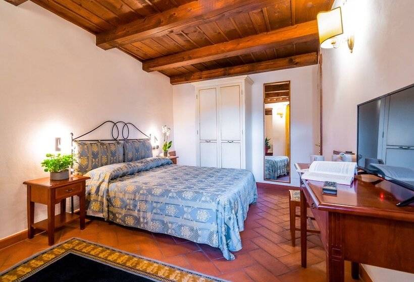 ホテル Albergo Falterona