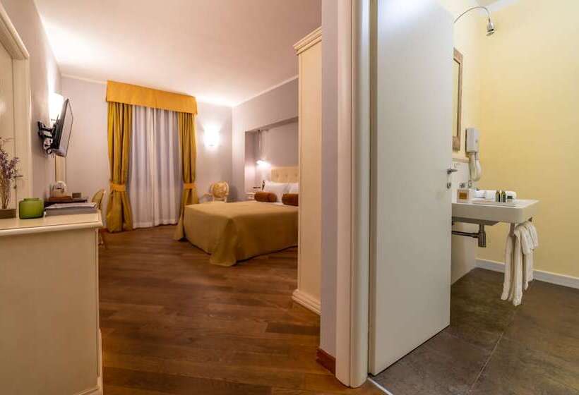 ホテル Albergo Falterona