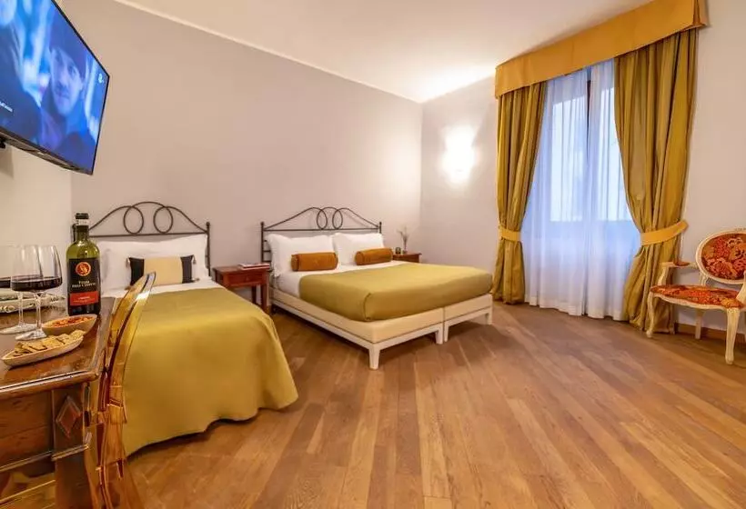 호텔 Albergo Falterona