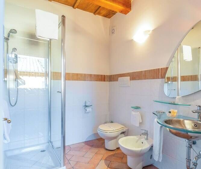 ホテル Albergo Falterona