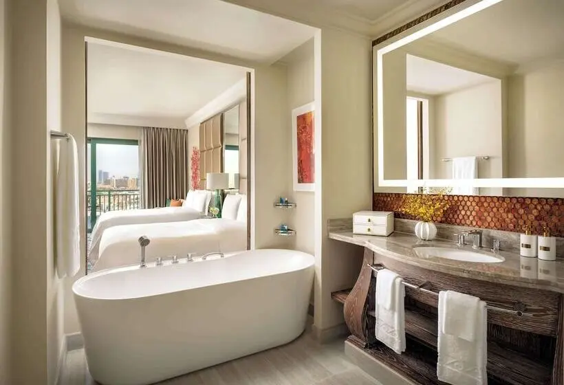 هتل Atlantis, The Palm
