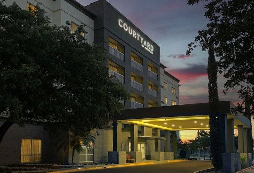 فندق Courtyard Monterrey Airport