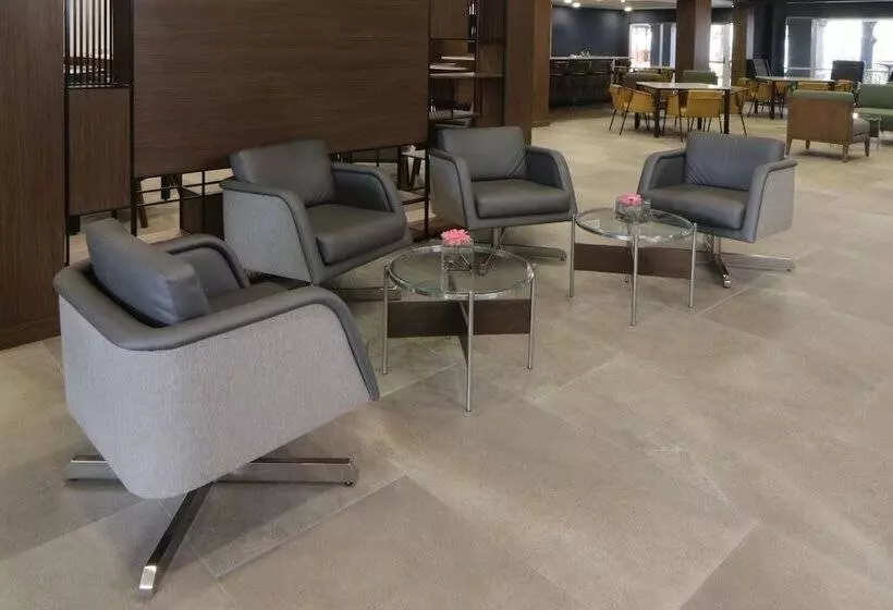 Отель Courtyard Monterrey Airport