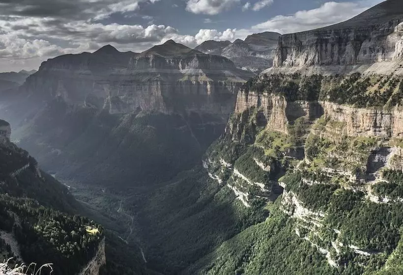 호텔 De Montaña El Mirador