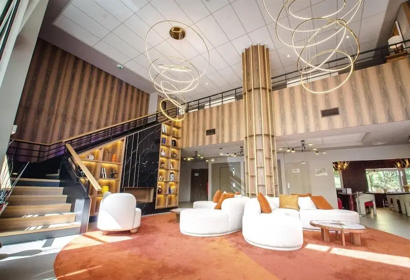 ホテル Golden Tulip Villepinte Roissy Parc Des Expositions