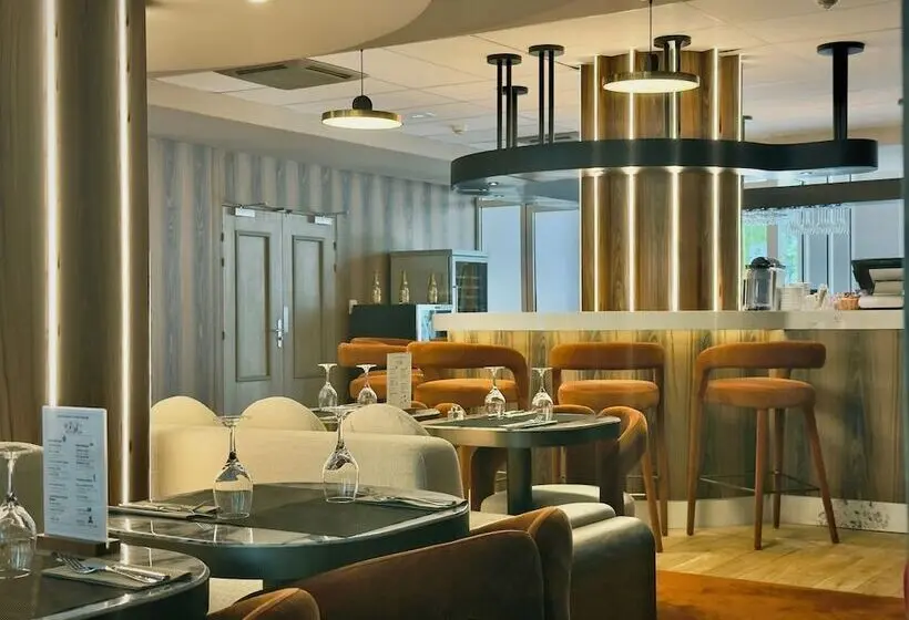 ホテル Golden Tulip Villepinte Roissy Parc Des Expositions