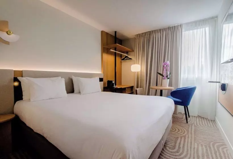 هتل Golden Tulip Villepinte Roissy Parc Des Expositions
