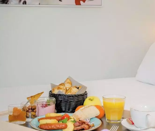 هتل Golden Tulip Villepinte Roissy Parc Des Expositions