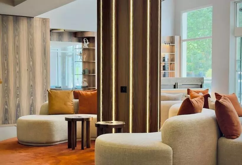 هتل Golden Tulip Villepinte Roissy Parc Des Expositions