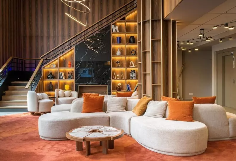 هتل Golden Tulip Villepinte Roissy Parc Des Expositions