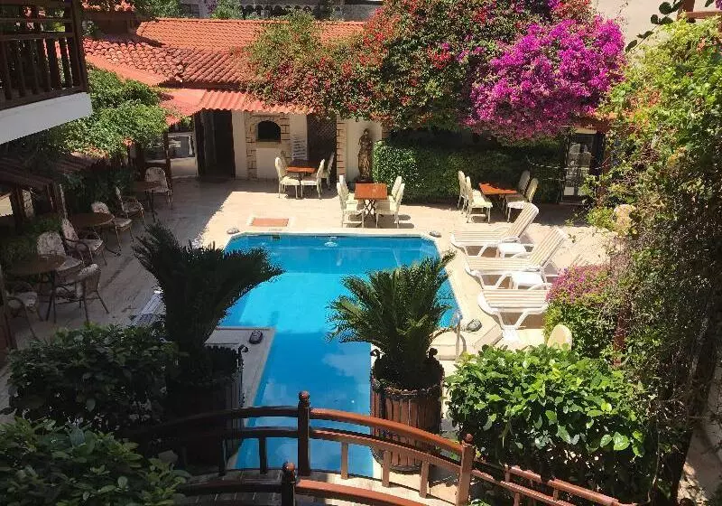 Hotel Karyatit Kaleici