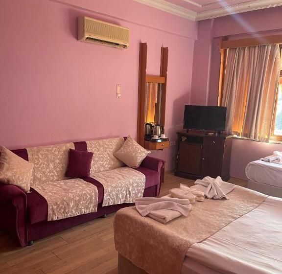 هتل Karyatit Kaleici