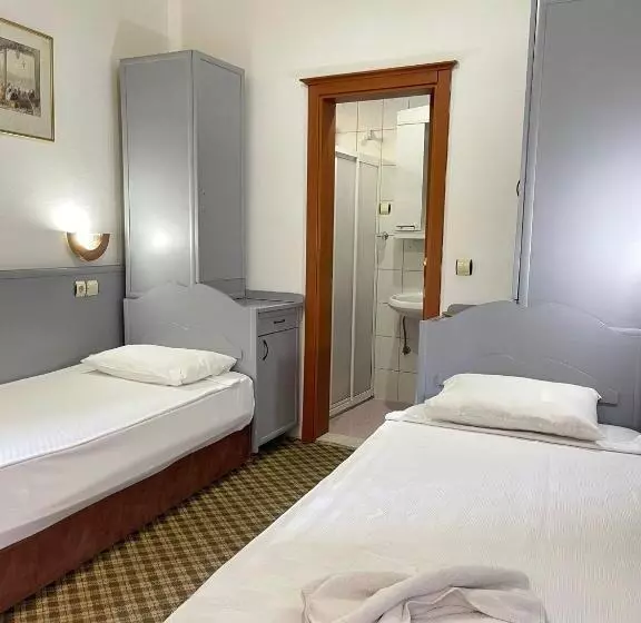 Hotel Karyatit Kaleici