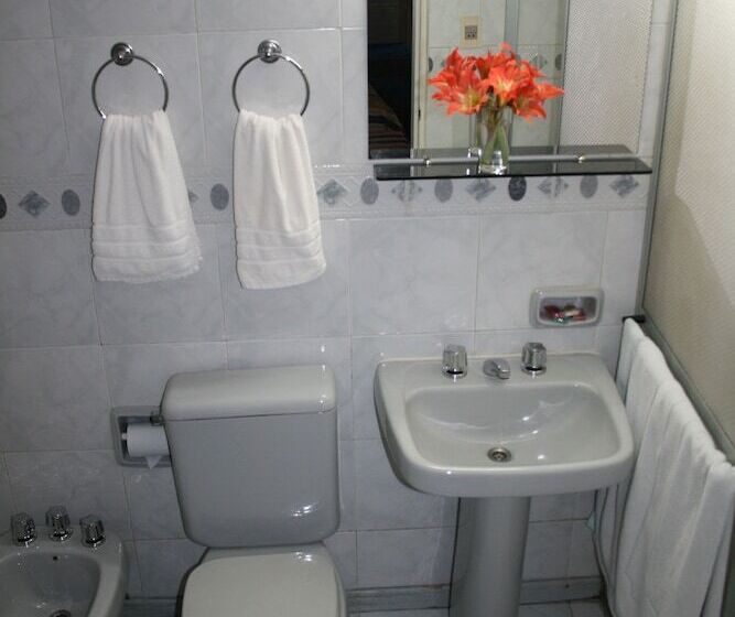 هتل Royal Gardens