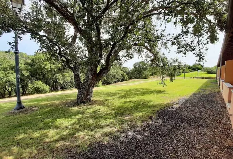 فندق Sa Rocca Sport E Resort