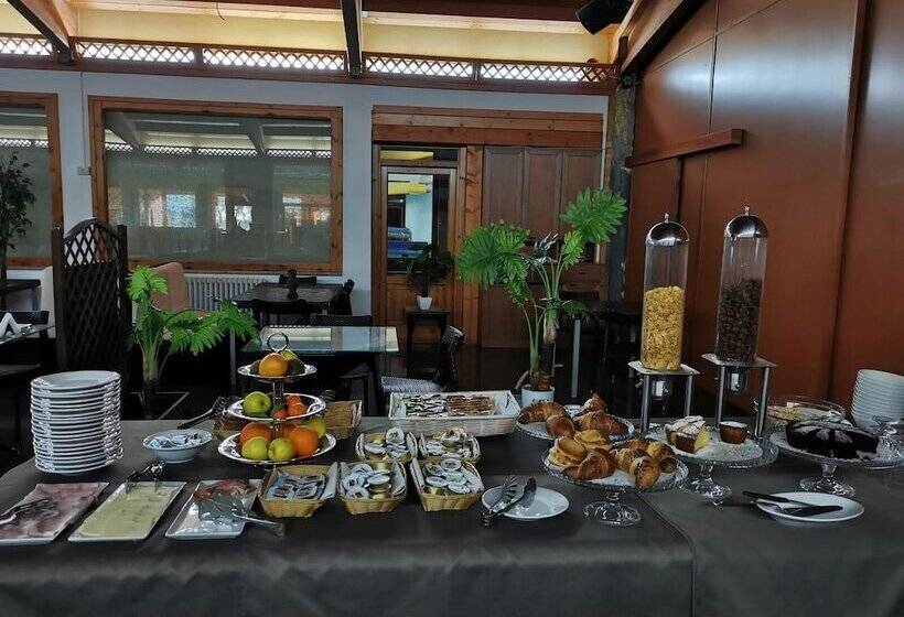 בית מלון כפרי Sa Rocca Sport E Resort