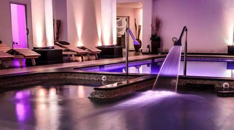 فندق Sa Rocca Sport E Resort