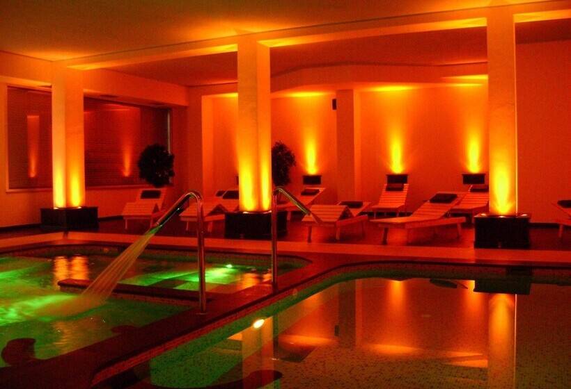 בית מלון כפרי Sa Rocca Sport E Resort