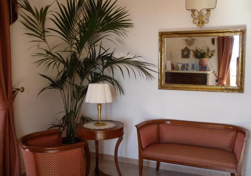 Отель Villa Cute Hvc