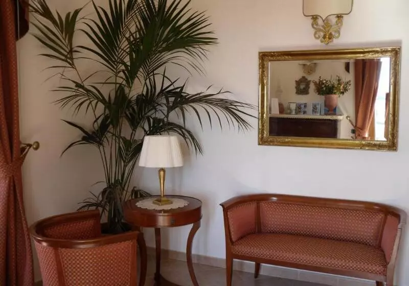 Отель Villa Cute Hvc