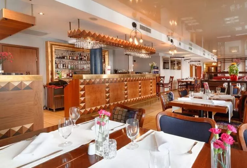 Отель Wolne Miasto Old Town Gdańsk