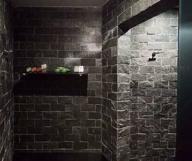 هتل Yooma Urban Lodge