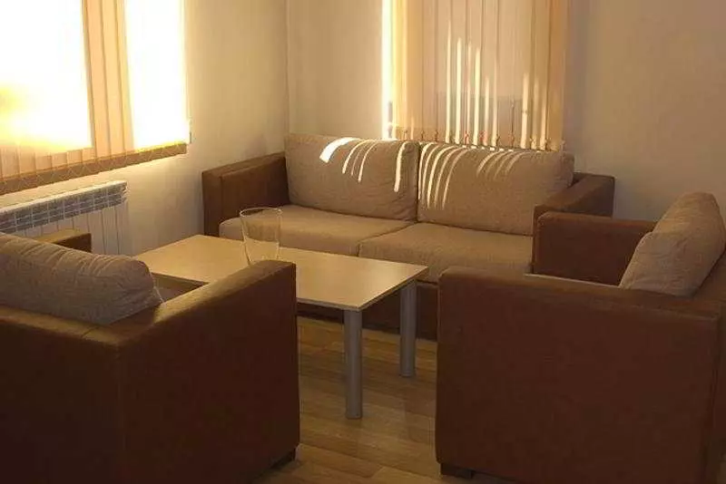 Snowplough Apartments