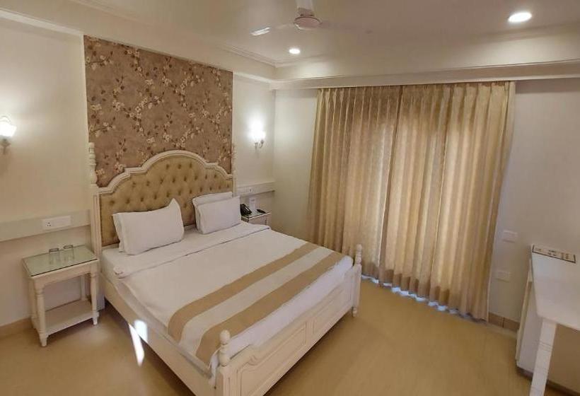 Hotel Magenta Jaipur