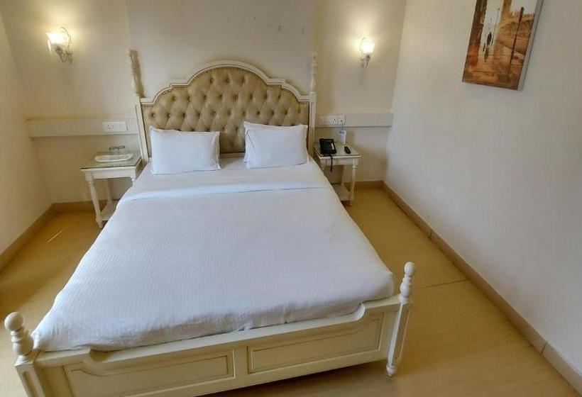 Hotel Magenta Jaipur