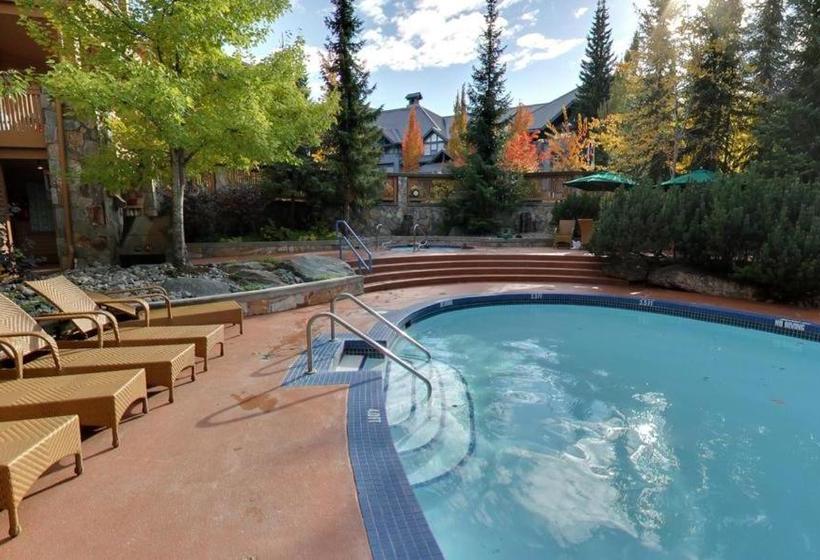 فندق Embarc Whistler