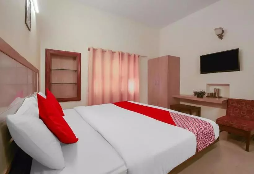 ホテル Oyo Flagship 32997  Kaveri Bed & Breakfast