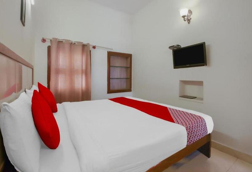 Hotel Oyo Flagship 32997  Kaveri Bed & Breakfast