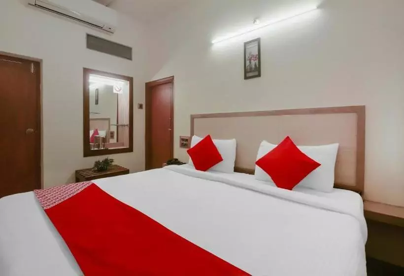 ホテル Oyo Flagship 32997  Kaveri Bed & Breakfast