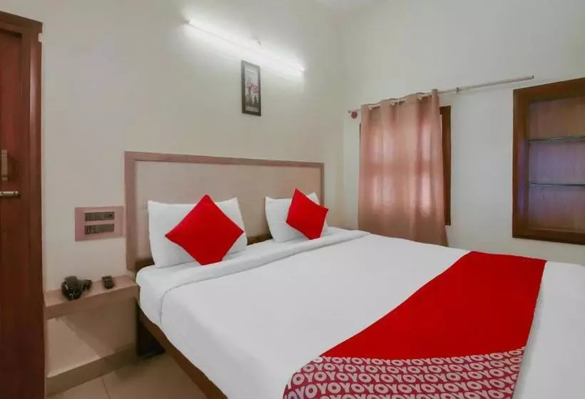 ホテル Oyo Flagship 32997  Kaveri Bed & Breakfast