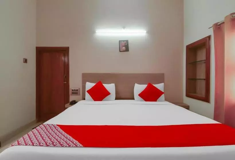ホテル Oyo Flagship 32997  Kaveri Bed & Breakfast