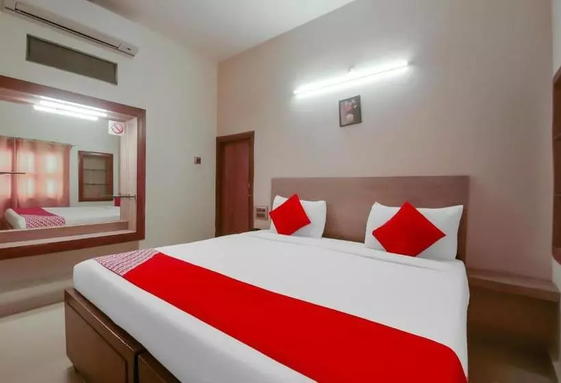 ホテル Oyo Flagship 32997  Kaveri Bed & Breakfast
