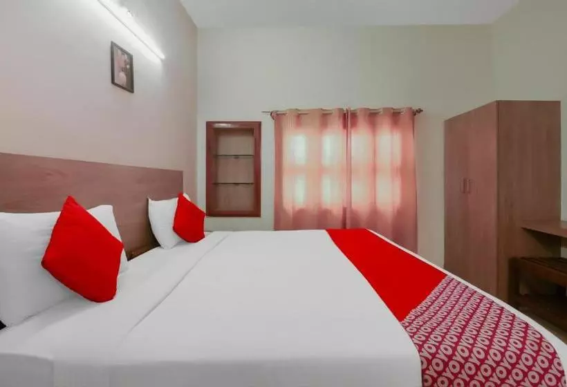ホテル Oyo Flagship 32997  Kaveri Bed & Breakfast