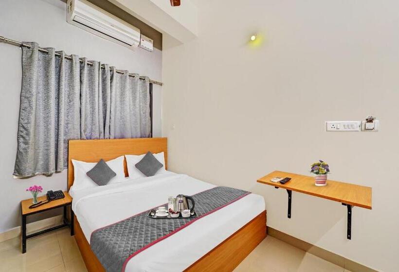 هتل Super Townhouse Inn24 Airport