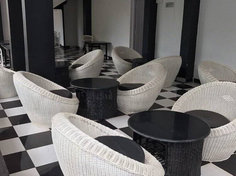 Hotel Emmanuel Beach Resort