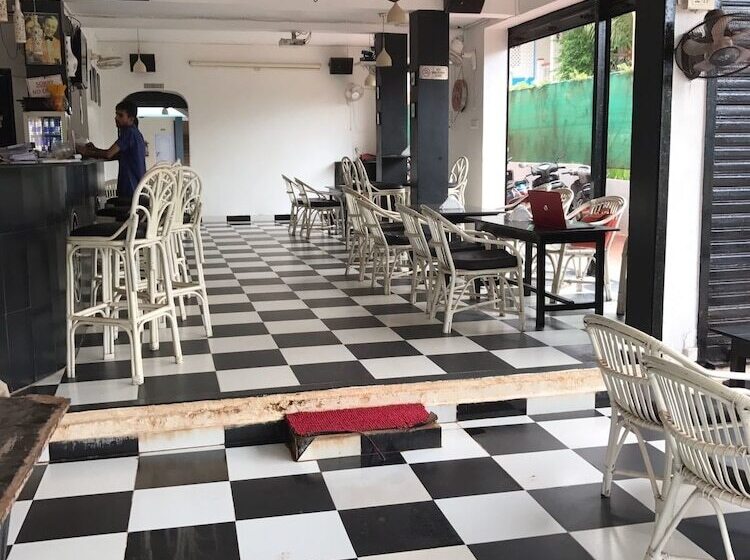 Hotel Emmanuel Beach Resort