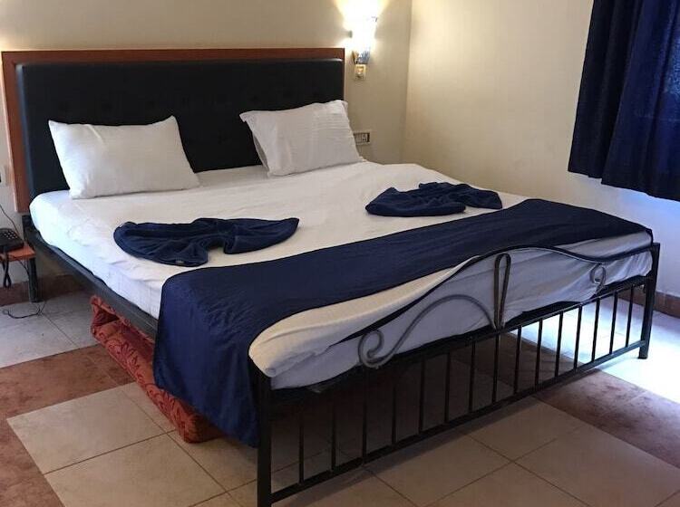 Hotel Emmanuel Beach Resort